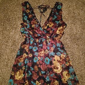Sleeveless floral dress